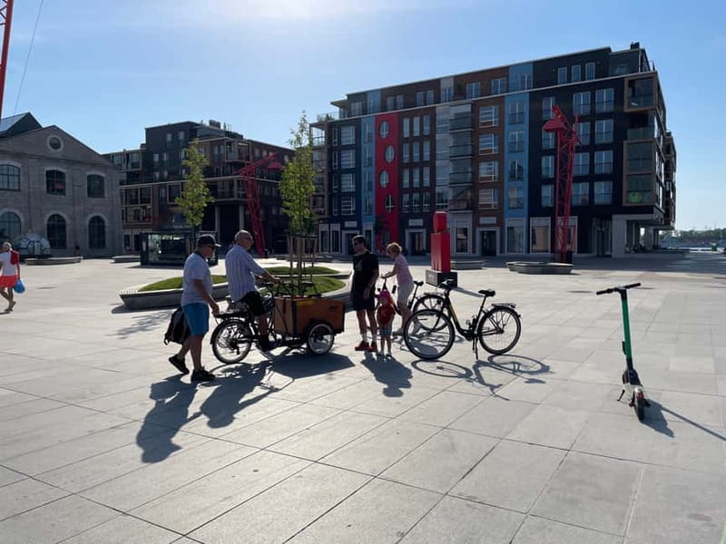All inclusive Tallinn Food and Bike tour - Tallinn by bike, then a full local meal