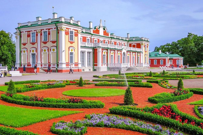 Discover Tallinn’s most Photogenic Spots with a Local - Fortifications and Castle Towers From Outside Old Town