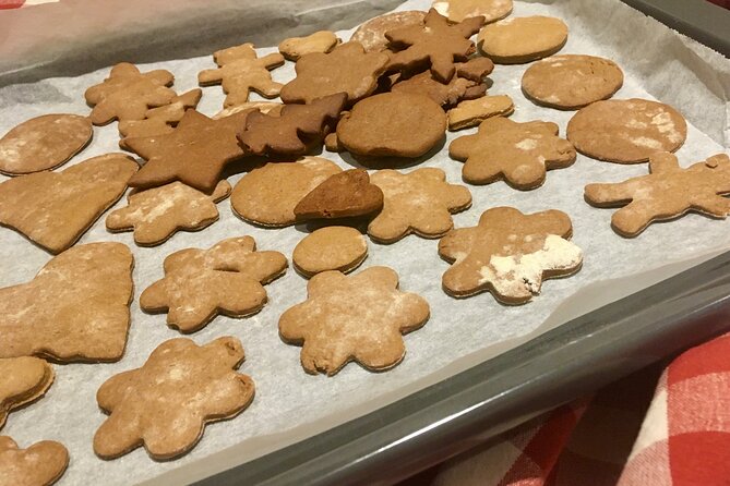 Estonian Gingerbread Workshop in Tallinn's Old Town - Decorating with glaze and festive toppings, then packaging for home
