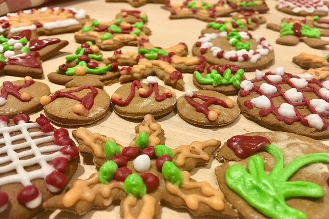 Estonian Gingerbread Workshop in Tallinn's Old Town - Coffee, tea, water, and the cozy 3 pm timing