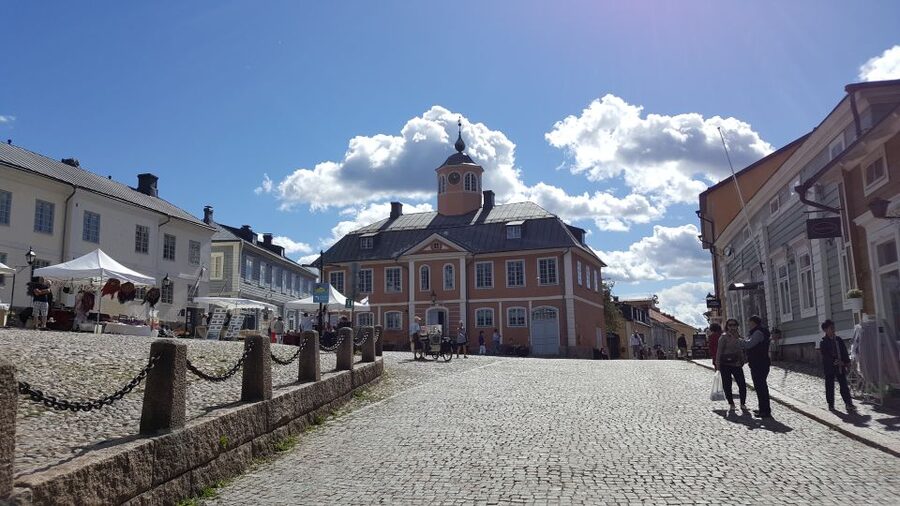 From Helsinki: Porvoo Guided Day Trip with Transportation - Helsinki to Porvoo in 40 Minutes: What You Gain Before You Even Arrive