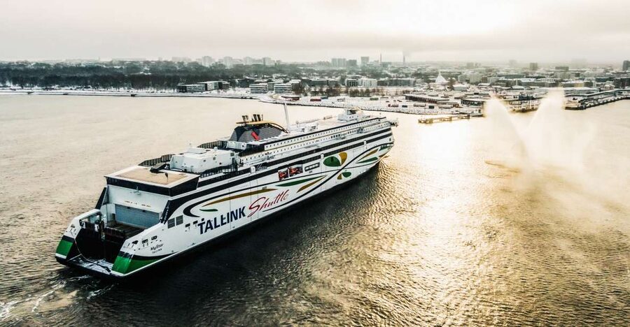 From Helsinki: Return Day Trip Ferry Ticket to Tallinn - Food, drinks, and shopping on board (how to use the ship time)