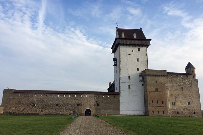 Go East – Private 1 Day Trip to Russian Border - Heading East From Tallinn, and Why It Feels Different