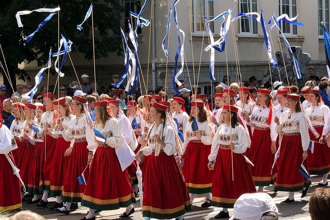 Half-Day Private Accessible City Tour in Tallinn - Kadriorg Park and Peter the Great’s baroque palace area
