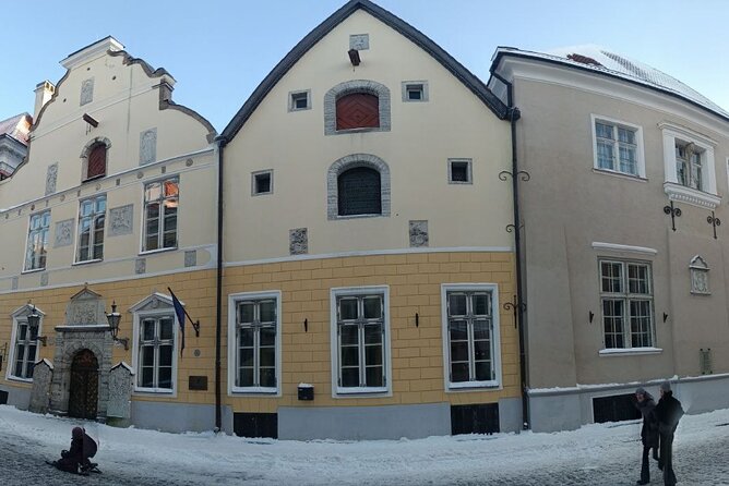 Old Tallinn Highlights & its Medieval Past - House of the Blackheads and the merchant world: how work shaped identity