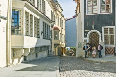 Old Town Walking Tour and Two Cathedrals