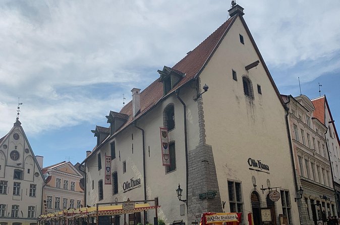 Old Town Walking Tour and Two Cathedrals - Who This Tour Fits Best