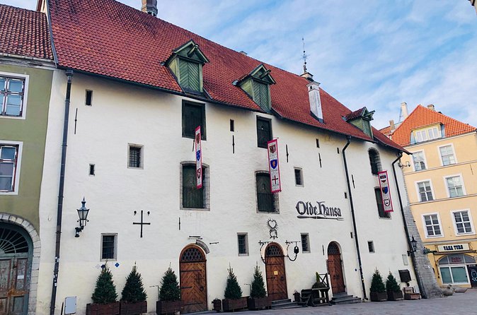 Privat Old Town Walking Tour - What is actually included, and what you will not go inside