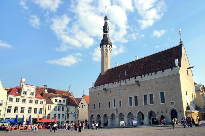 Private Medieval Tallinn Tour with Kadriorg-Pirita Seashore - Pirita: Olympic Village Drive and Panoramic Seaside Views