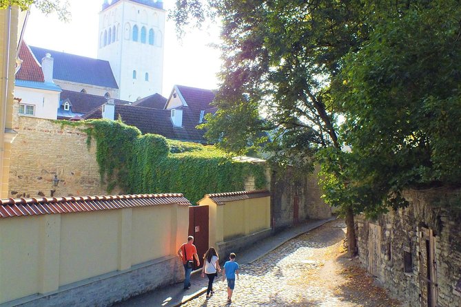 Private Shore Excursion: Tallinn Old Town Walking Tour with Round-Trip Transfer - Price and Value: What $310.33 per Group Really Buys