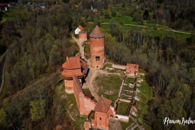 Private Transfer from Tallinn to Riga and Stopover at Turaida
