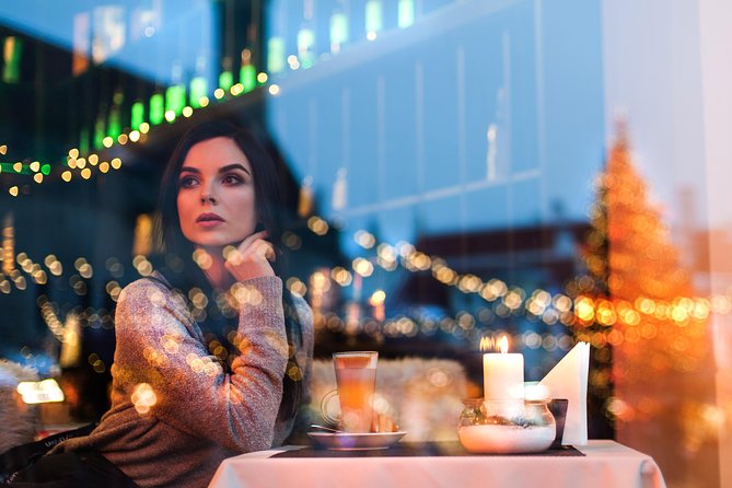 Tallinn 1 Hour Romantic Photo Tour - Tallinn Old Town: One Stop, Focused Results