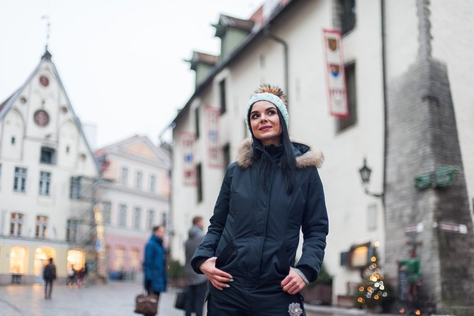 Tallinn 1 Hour Romantic Photo Tour - Getting Downloaded Photos, and Why That Matters