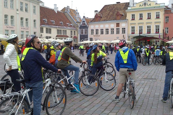 Tallinn Bike Tour from Tallinn Cruise Port - Pace and comfort on a cruise shore excursion