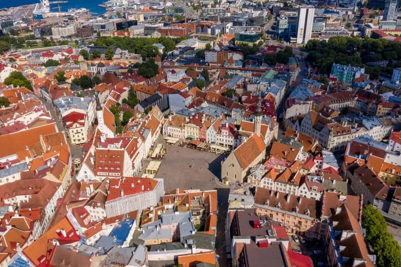 Tallinn: Capture the most Photogenic Spots with a Local - Key things you’ll notice on this Tallinn photo walk