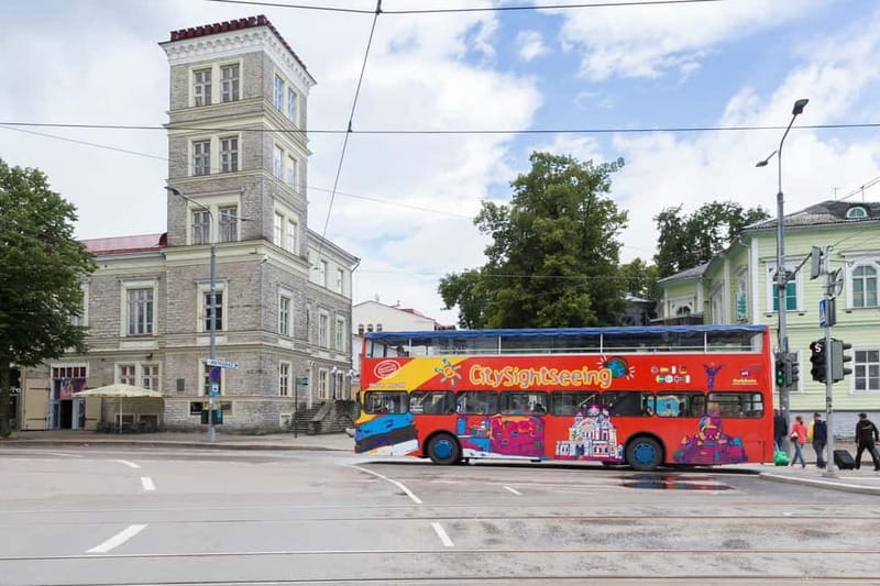 Tallinn: City Sightseeing Hop-On Hop-Off Bus Tour - Green Line: Kadriorg, beaches, and the longer 80-minute coastal sweep