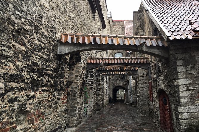 Tallinn Day Tour from Helsinki (Ferry Tickets+ Guiding+ Own Time) - Small-group guiding: how the best tours make time feel useful