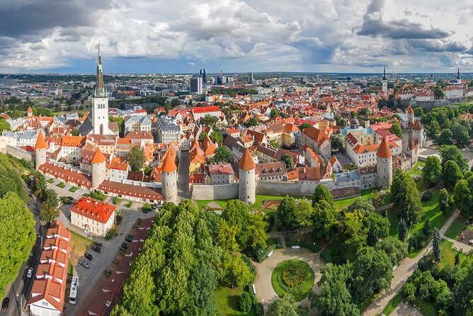 Tallinn Food Tour with Round-trip Transfer Port-City - Stop 6, Balti Jaam Market: the end-game with dessert and coffee or tea