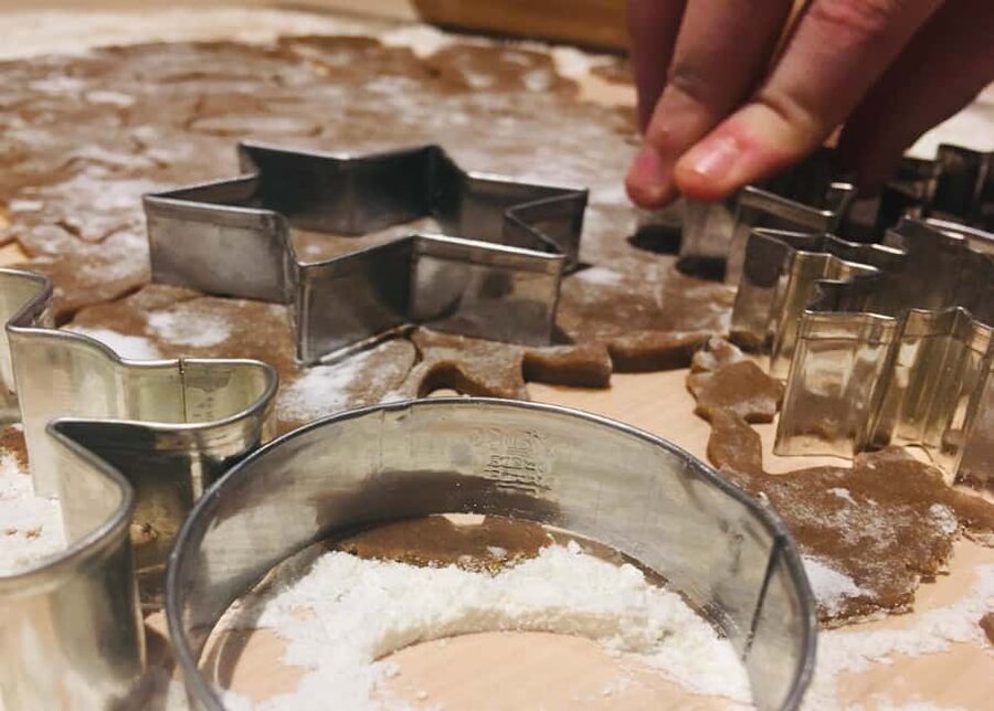 Tallinn: Local Gingerbread Workshop in the Old Town - Making Spiced Gingerbread Dough From Scratch