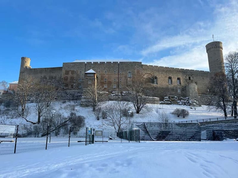 Tallinn: Medieval Walking Tour - St. Olaf’s Church and Toompea Castle: the ridge-top finish with big meaning