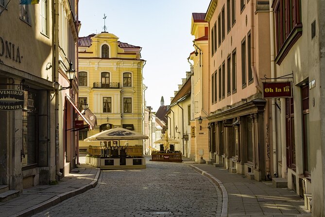 Tallinn Old Town: Food and History Self-Guided Walking Tour - Why an offline audio walk makes sense in Tallinn