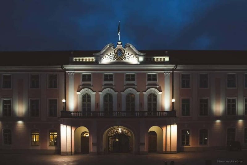 Tallinn: Old Town Ghost Tour - Danish King’s Garden: where the ghosts get names and places