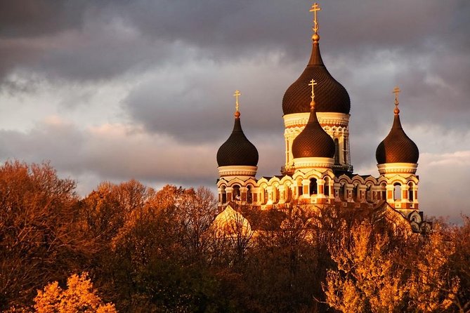 Tallinn Old Town Walking Tour - Quick hits before you lace up