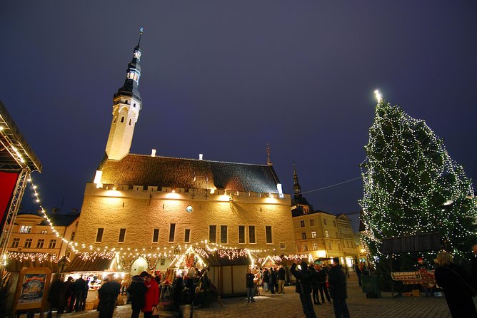 Tallinn Old Town Walking Tour - Stop 2: Parliament of Estonia pass-by, history plus politics
