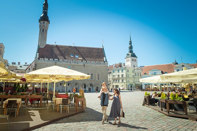 Tallinn Private Photoshoot Tour - Stop 5: Hellemann Tower wall, the connector shots