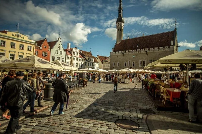 Tallinn: Private Walking in Old Town - Hanseatic Reval: merchant houses, cobbles, churches, and the meaning of walls