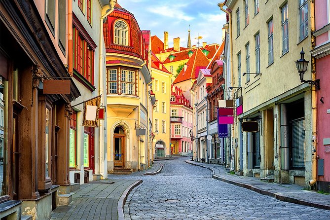 Tallinn Private Walking Tour - Town Hall and the Town Wall: civic sights in the same walk