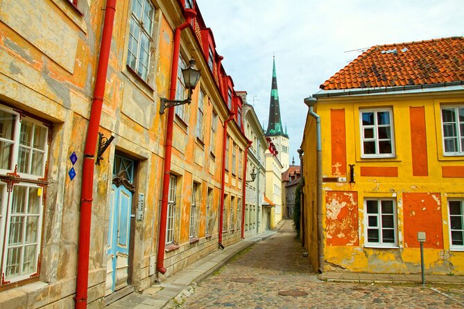 Tallinn Scavenger Hunt and Highlights Self Guided Audio Tour - Walking time and pacing, with no time pressure