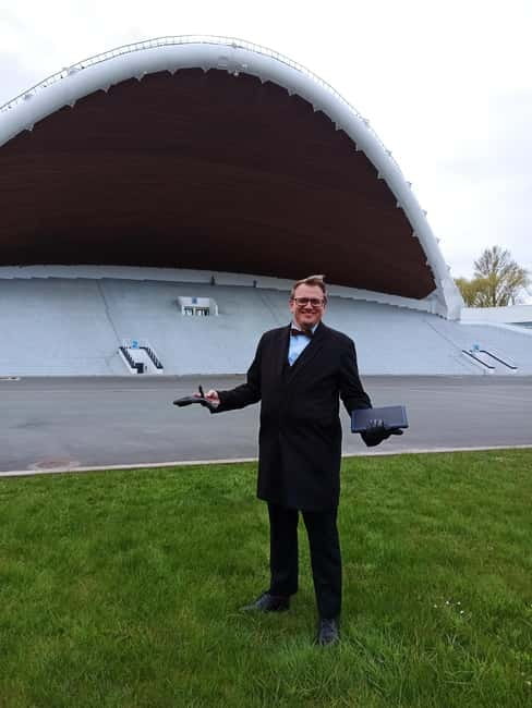 Tallinn singing grounds: story of bees that broke the empire - The quiet rebellion theme: why song mattered in Estonia